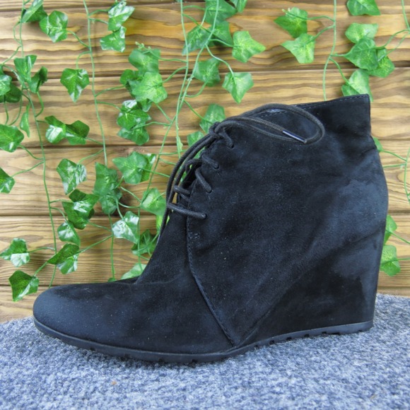 Clarks Artisan Black Suede Leather Lace Up Wedge Ankle Booties Boots Women's 7M - Picture 1 of 8